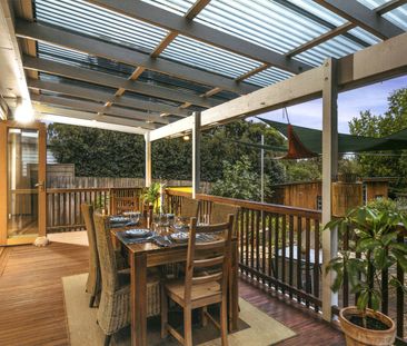 6 Echuca Road, Greensborough - Photo 4