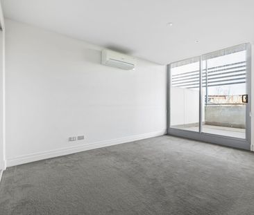 LUXURY APARTMENT - Photo 3