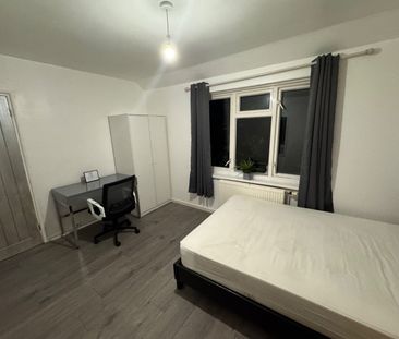 Room in a Shared Flat, Stillingfleet Road, SW13 - Photo 3