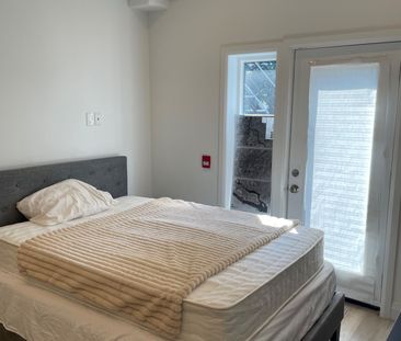 For Lease - 66 Wellington Street Unit# 102, Hamilton, Ontario - Photo 4