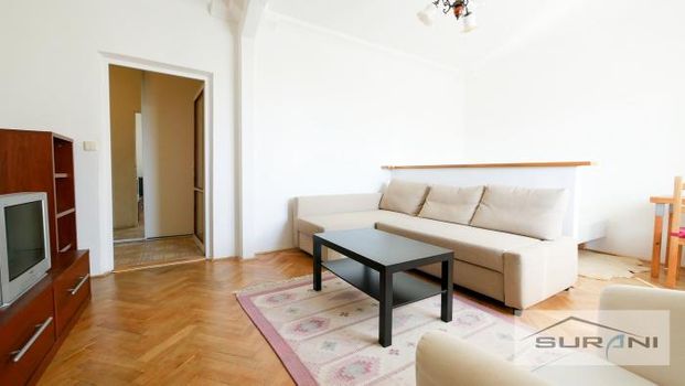 Prenájom | Slnečný 1-izbový byt, 42 m² | Svidnícka ulica, Bratislava – Ružinov - Photo 1