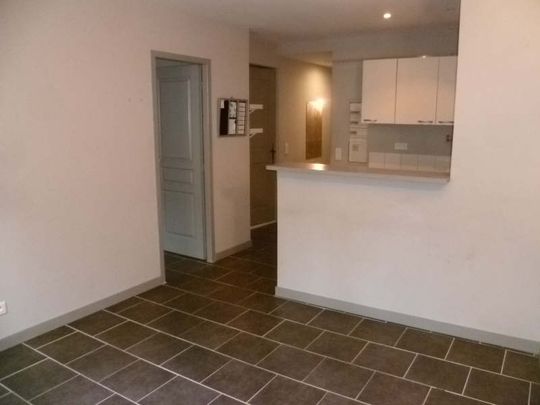 Location Appartement 3 pièces 42m² - Photo 1