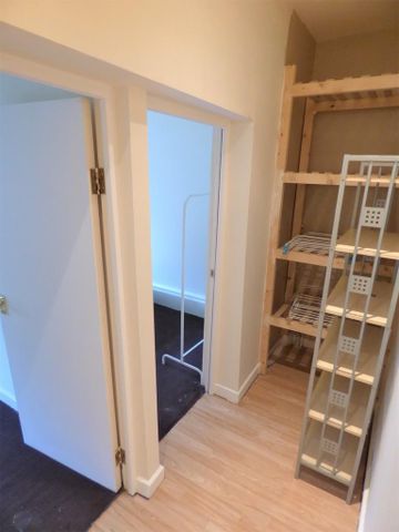 2 bedroom ground floor flat to rent - Photo 2