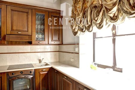 Lublin, Śródmieście, Centrum, Jezuicka - Photo 5