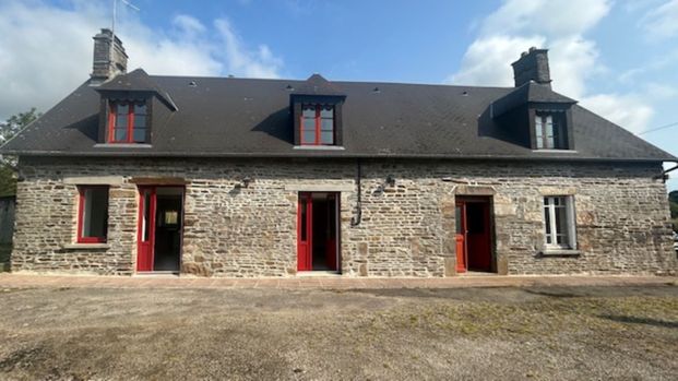 A LOUER - A 25 min de VIRE- Maison T4 avec jardin - Photo 1