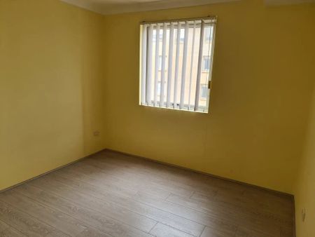 “3 BEDROOM in HURSTVILLE CBD” - Photo 2