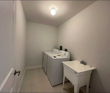 For Lease - 171 Lageer Drive, Whitchurch-Stouffville, Ontario - Photo 3