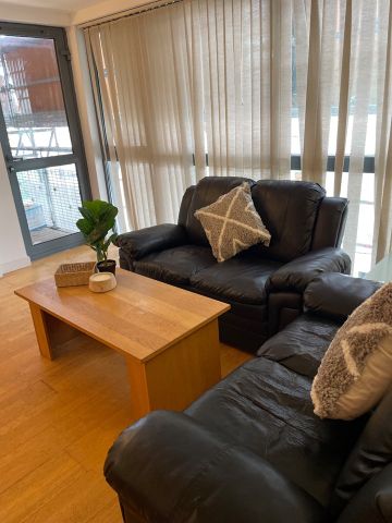 2 Bed Flat, The Nile, M15 - Photo 2