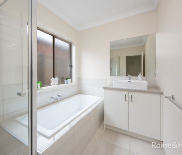 11 Explorer Crescent, Diggers Rest, VIC 3427 - Photo 2