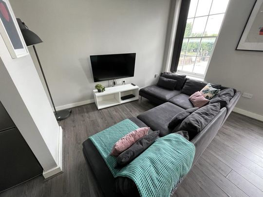 1 bedroom in a house share to rent - Photo 1