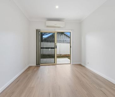 Stunning renovated Villa - (2 bedroom with 3rd bedroom/study option) - Photo 1