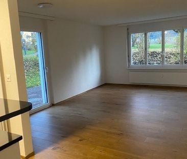 1 Monat gratis! gemütliche 2.5-Zimmerwohnung mit Gartensitzplatz - Photo 3