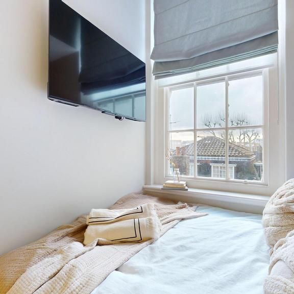 Studio to rent - Photo 1