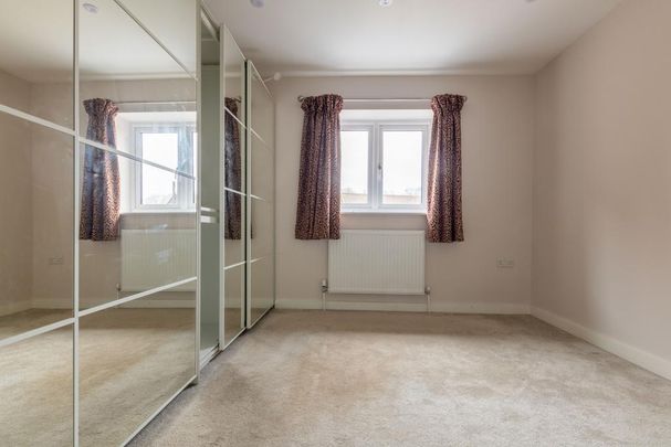 2 bedroom end of terrace house to rent - Photo 1