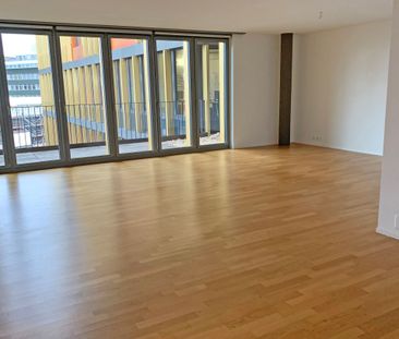 LEUTSCHENTOWER – Living at the highest level - Foto 1