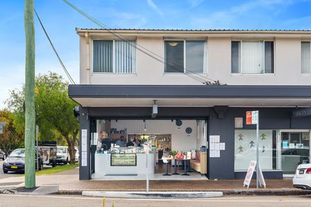 Beautifully Renovated In Great Location - Photo 2