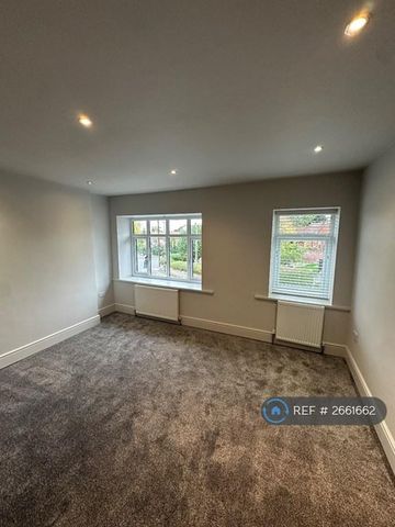 3 bedroom flat to rent - Photo 5
