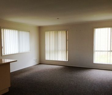 3 Bedroom Family Home - Photo 6