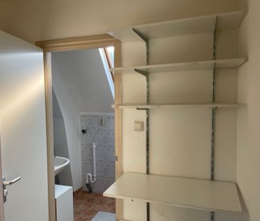 Gemeubileerde leuk en licht 2-kamer appartement op zeer goede locat... - Foto 1