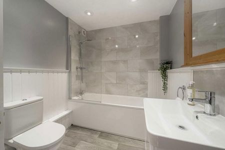 2 bedroom terraced house to rent - Photo 5