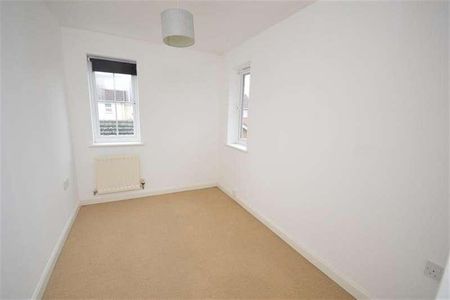 Braiding Crescent, Braintree, CM7 - Photo 3