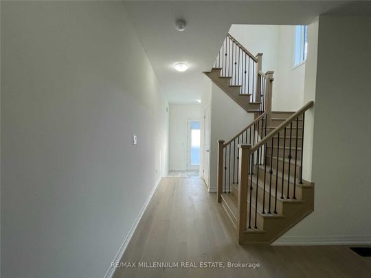 Detached Home For Lease | W8104816 - Photo 1