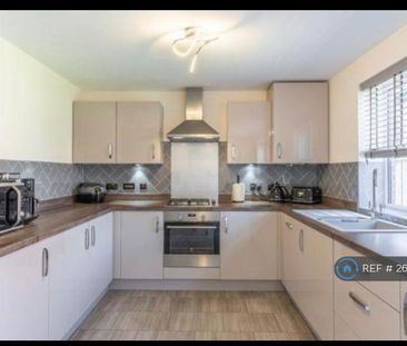 4 bedroom detached house to rent - Photo 4