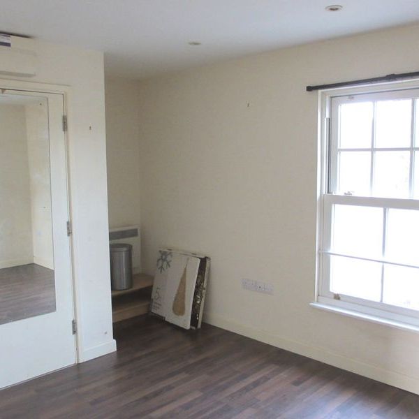 St Johns Street, GodalmingProperty for lettings - Seymours - Photo 1