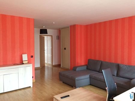 Location Appartement 3 pièces 68m² - Photo 3