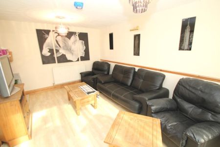 Room 5, 9 Wellbury Terrace, HP2 4NX, Hemel Hempstead - Photo 2