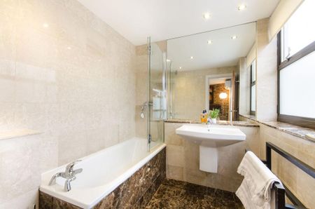 4 bedroom detached house to rent - Photo 5