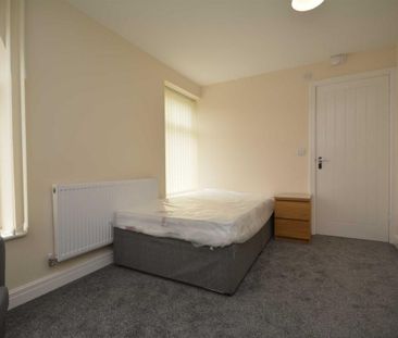 1 bed Room for Rent - Photo 2
