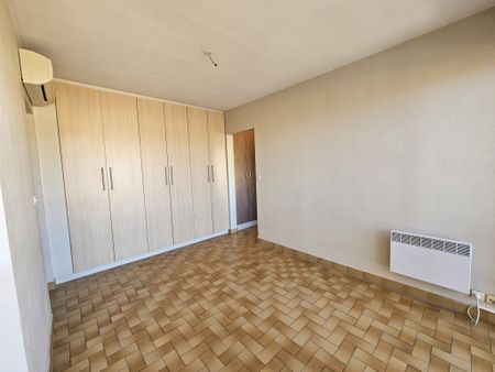 Appartement T2 lumineux à Nîmes, proche de la Faculté Vauban à louer - Photo 2