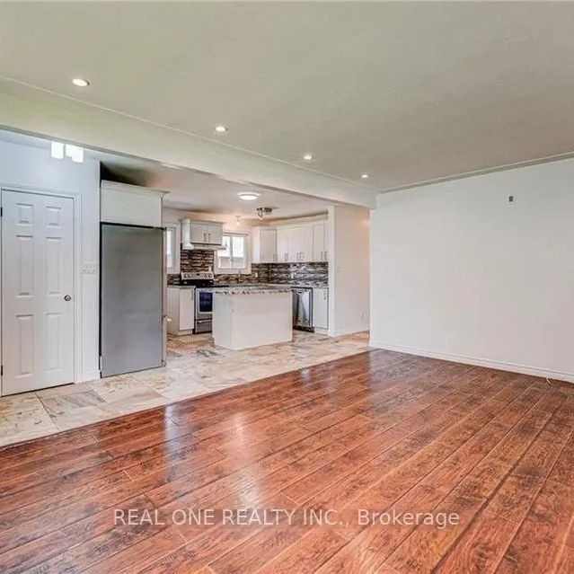 99 WARREN Avenue #Upper - Photo 1