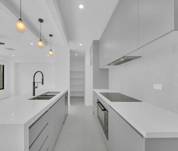 Charming and Spacious Home You'll Love - Photo 6