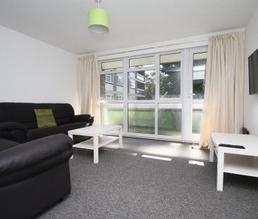 3 bedroom apartment to rent - Photo 1