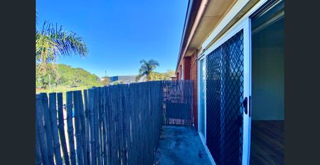 Renovated Apartment in Prime Location - Photo 3