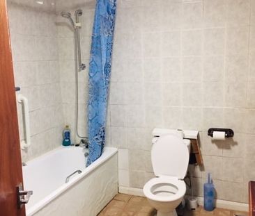 Room in a Shared House, Sidney Avenue, N13 - Photo 1