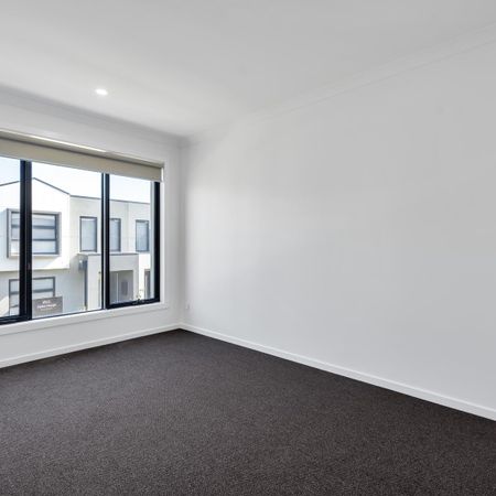 BRAND NEW TARNEIT TOWNHOUSE - Photo 4