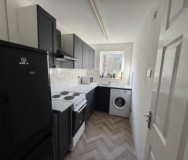 3 bedroom apartment to rent - Photo 5