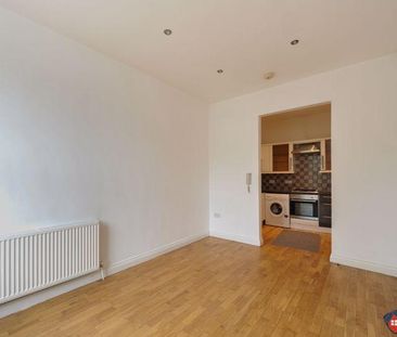 2 bedroom property to rent - Photo 2