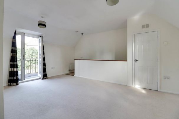 2 bedroom maisonette to rent - Photo 1