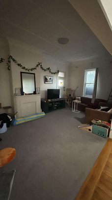 Eastwood - Photo 1