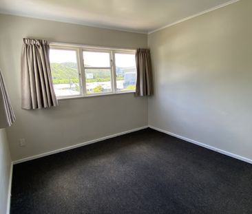 Riverside Apartment 2 Bedroom - Photo 3