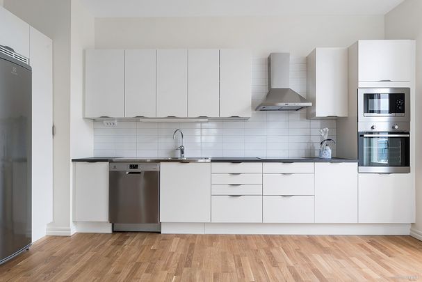 Karlavägen 3 B - Foto 1