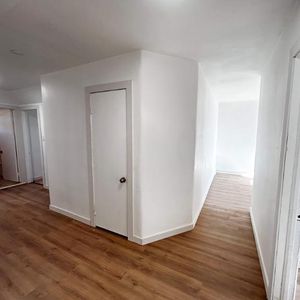 2 CH - 1 SDB - Montreal - $1,095 /mo - Photo 2
