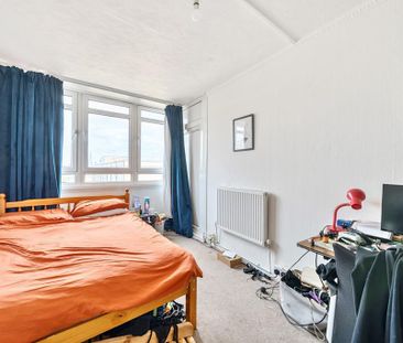 3 bedroom flat to rent - Photo 2