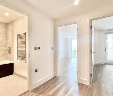 7 Sanday Drive, Colindale, London, NW9 - Photo 2