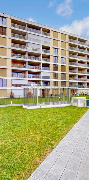 Logement spacieux et lumineux à Bussigny - Photo 1