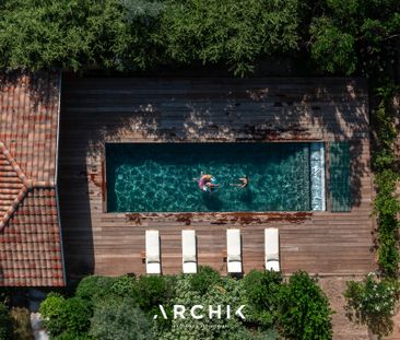 Architecture balnéaire inspirée du style néo-colonial, cette maison... - Photo 4